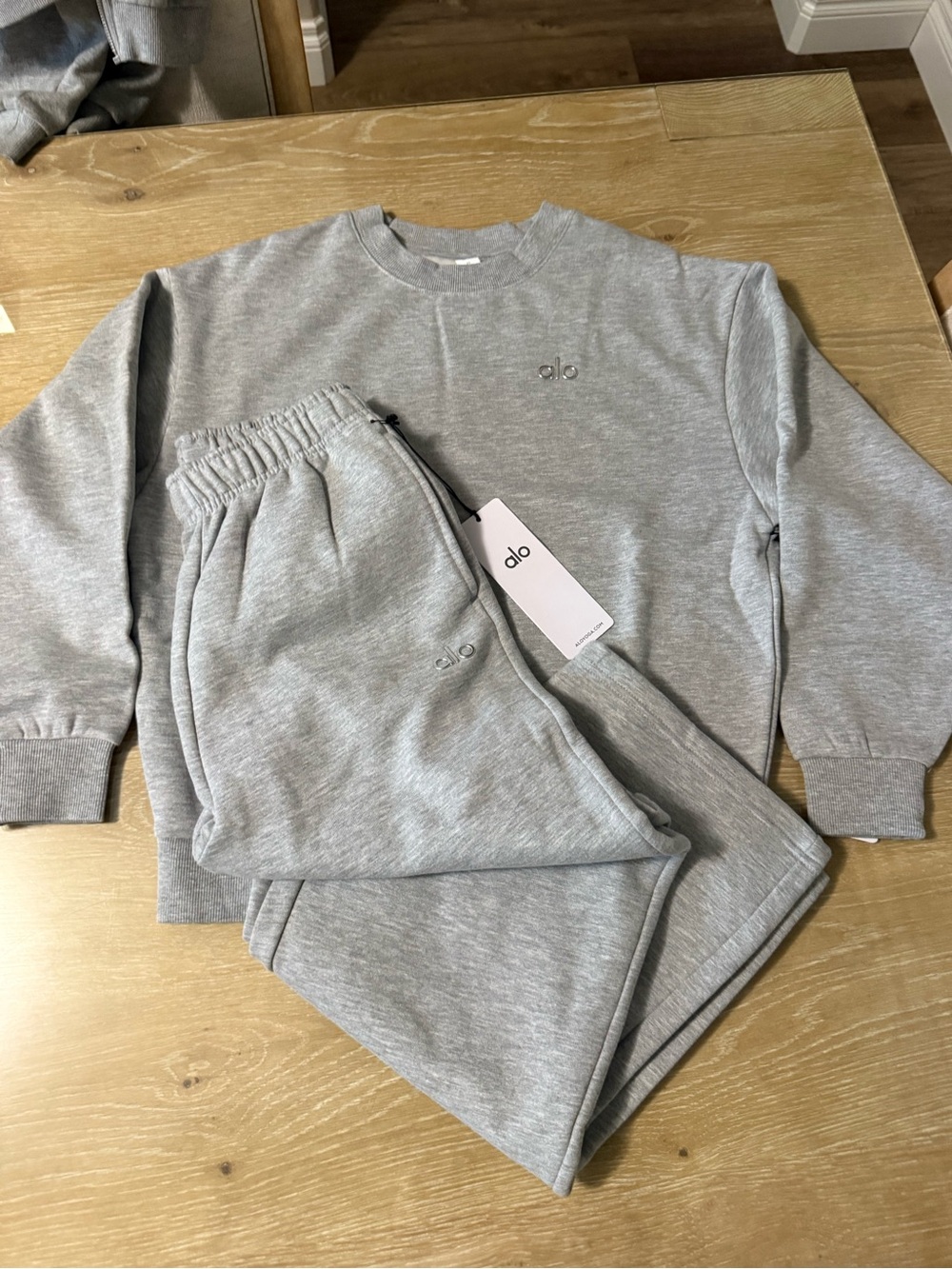 ALO Yoga Kids Light Gray Sweatshirt & Jogger Pajama Set